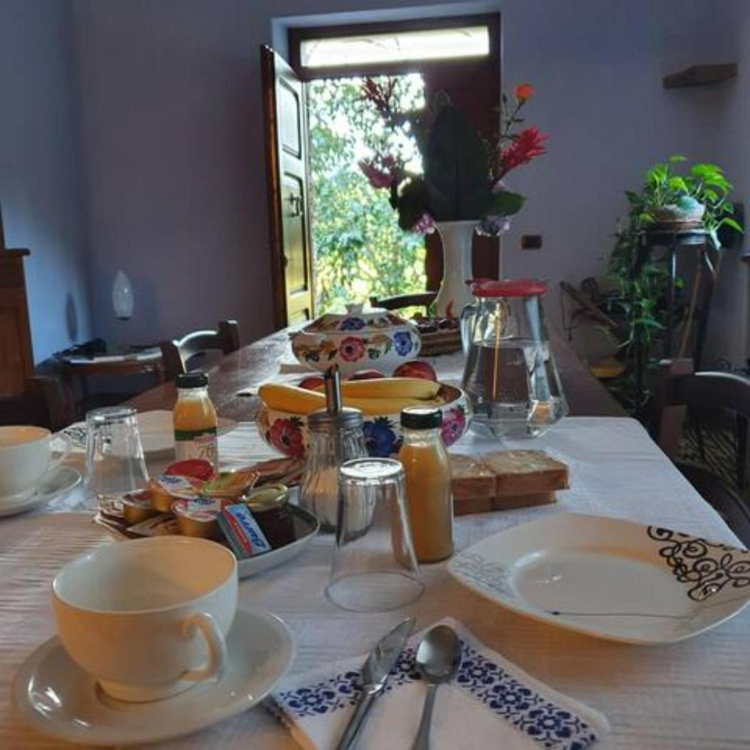 Agrifoglio B&B Con Giardino Aritzo Bagian luar foto