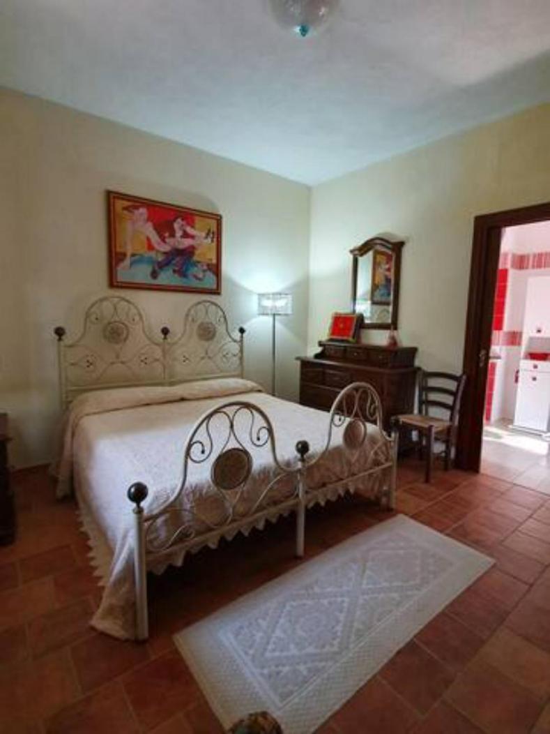 Agrifoglio B&B Con Giardino Aritzo Bagian luar foto